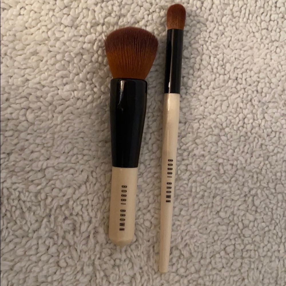 Bobbi Brown makeup brushes
